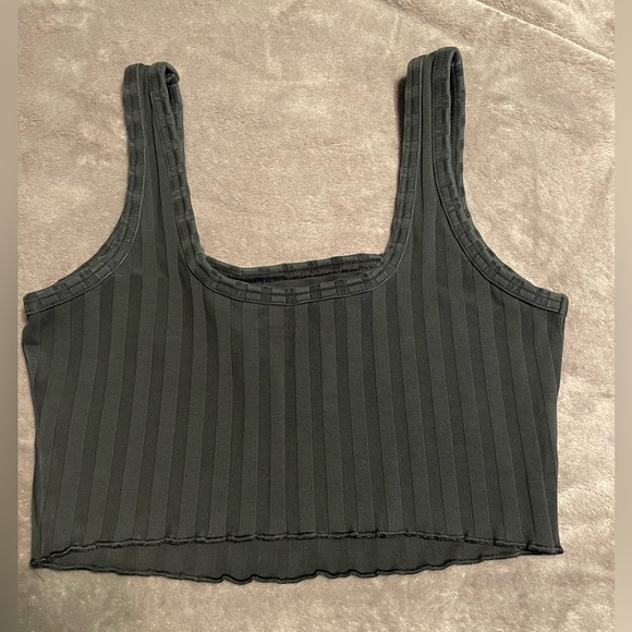 offline by aerie cropped tank top - Picture 2 of 3